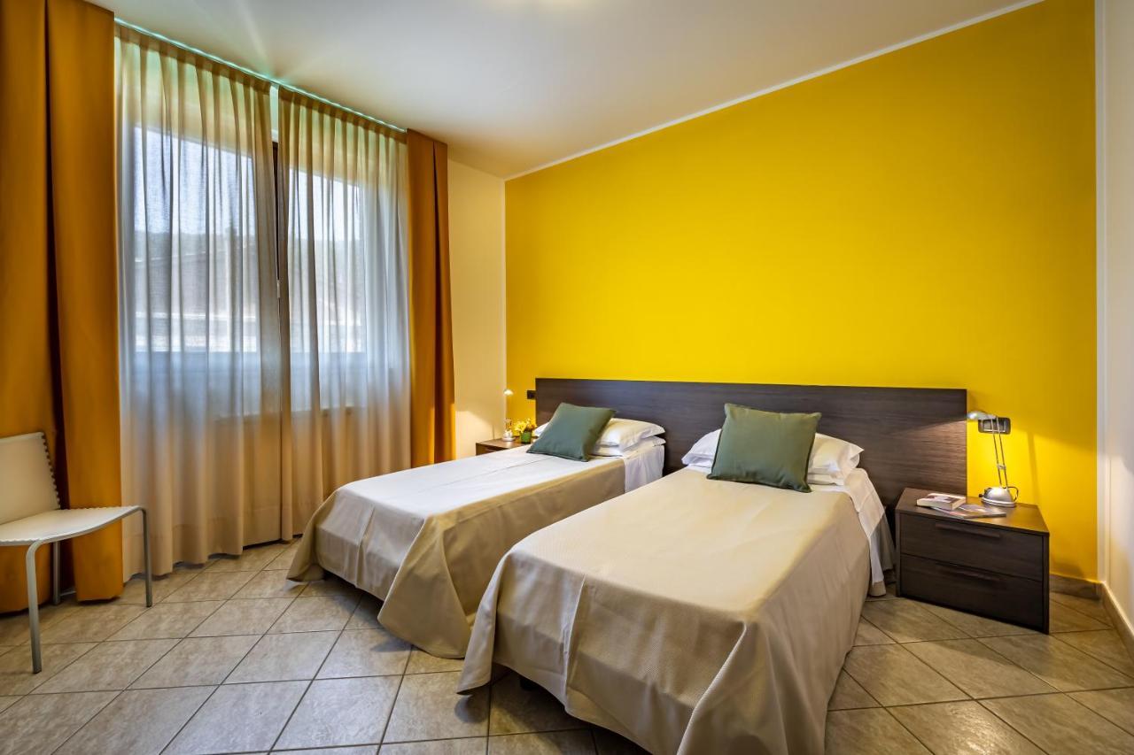 Casa Vacanze Arianna Rosia Extérieur photo