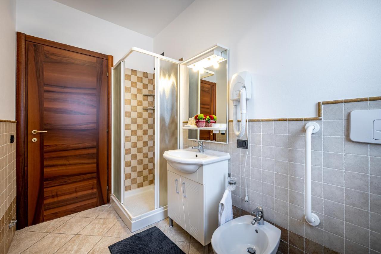 Casa Vacanze Arianna Rosia Extérieur photo